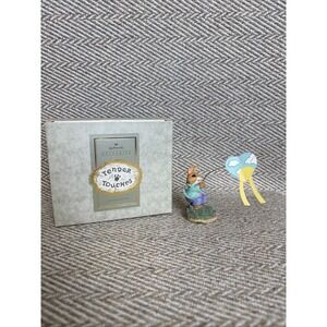 Hallmark 1993 Galleries TENDER TOUCHES Bunny with‎ Kite Rabbit Figurine